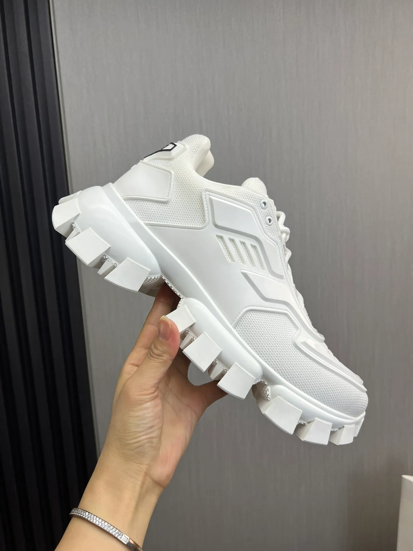Men's shoes 💰620💰 [PRADA] Popular thick-soled shoes for couples 👩‍❤️‍👨 Available all year round ✔️Official website synchronization Original fly-knit film fabric + cowhide lining, 1⃣️ to 1⃣️ replica, original sole, 36-45 (45 made to order, non-refundable)